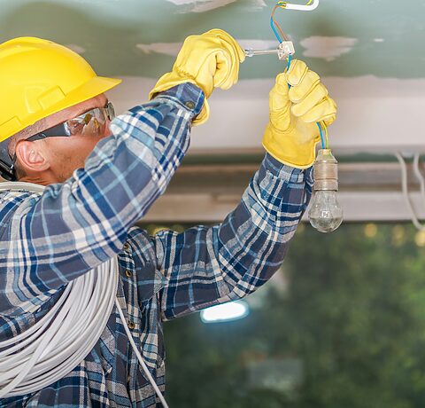 Medycyna pracy w energetyce - wymogi bezpieczeństwa i badania