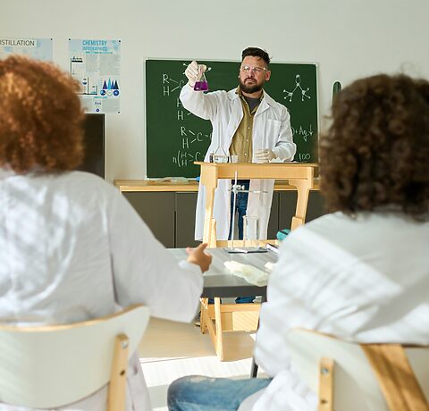 Ubezpieczenie OC nauczyciela kontraktowego