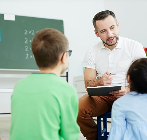 Ubezpieczenie OC nauczyciela szkoły podstawowej i spraw wychowania małego dziecka