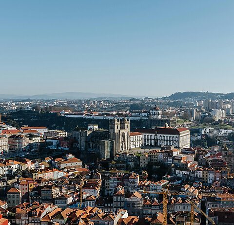 Jak wybrać ubezpieczenie turystyczne do Portugalii?