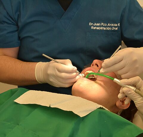 Ile kosztuje leczenie kanałowe zębów?